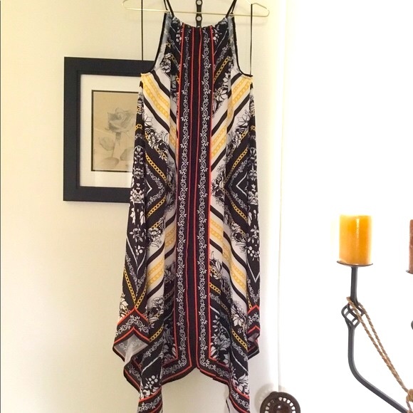 🌴Jealous Tomato Maxi Dress, with Floral Print - Picture 4 of 10